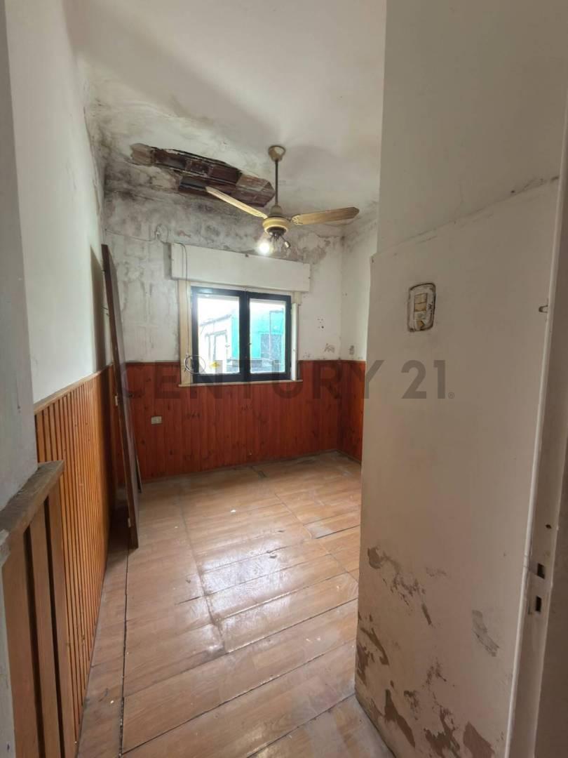 Foto de 153 entre 15 y 16 CASA A RECICLAR EN VENTA BERISSO, imagen 3