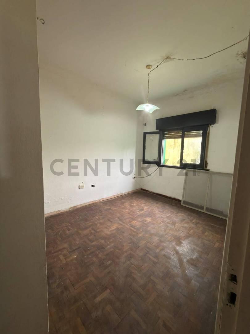 Foto de 153 entre 15 y 16 CASA A RECICLAR EN VENTA BERISSO, imagen 1