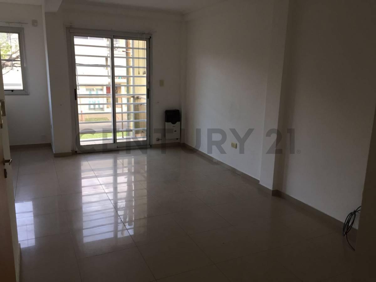 Foto de 38 entre 18 y plaza Güemes DEPARTAMENTO EN VENTA, imagen 1