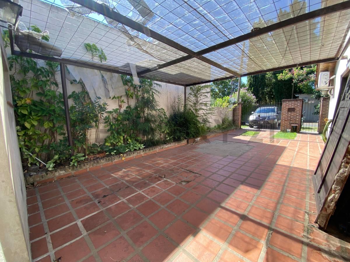 Foto de CALLE 23 e/ 495 Y 496 | VENTA DE CASA EN GONNET, imagen 3