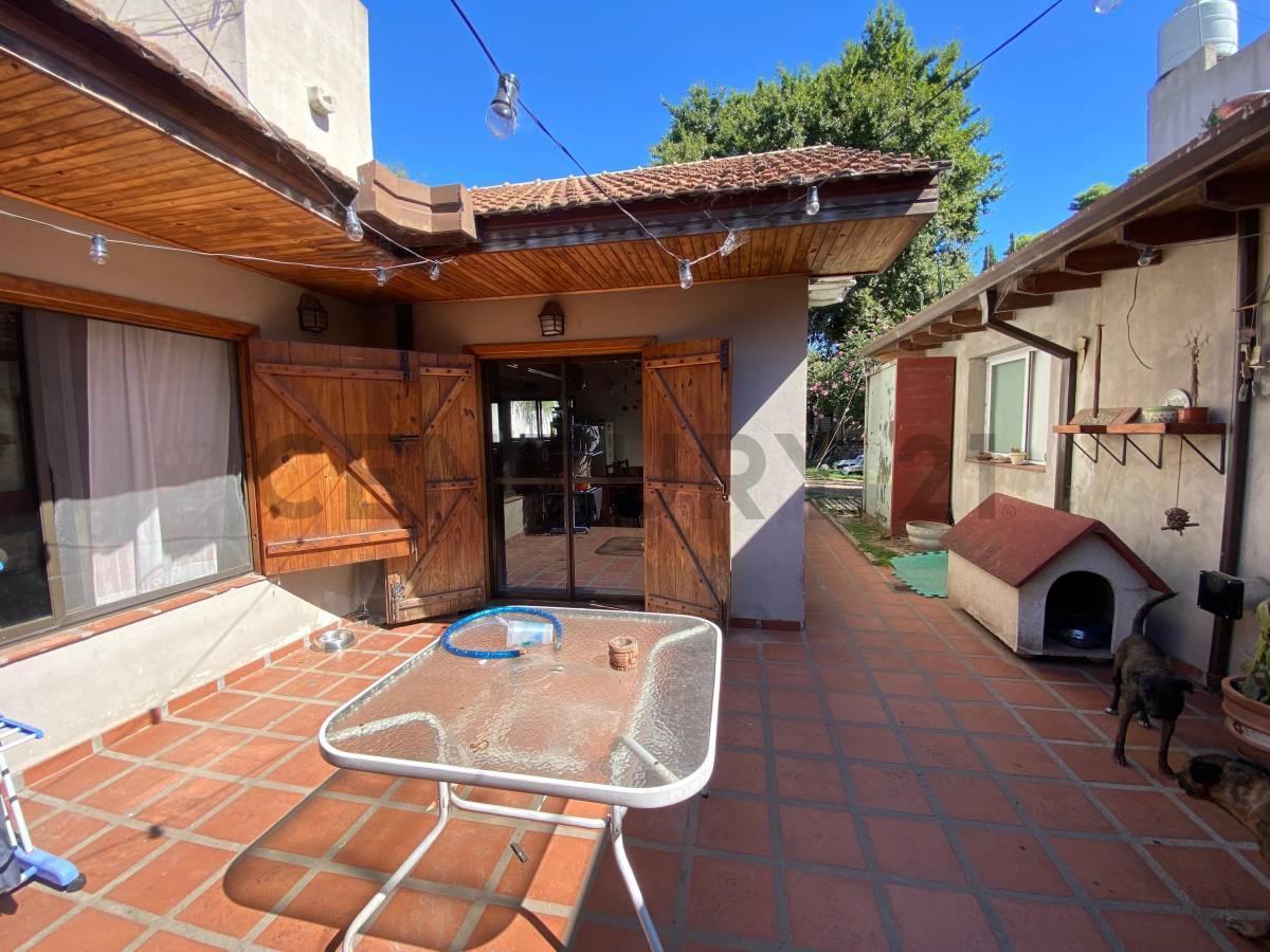 Foto de CALLE 23 e/ 495 Y 496 | VENTA DE CASA EN GONNET, imagen 2