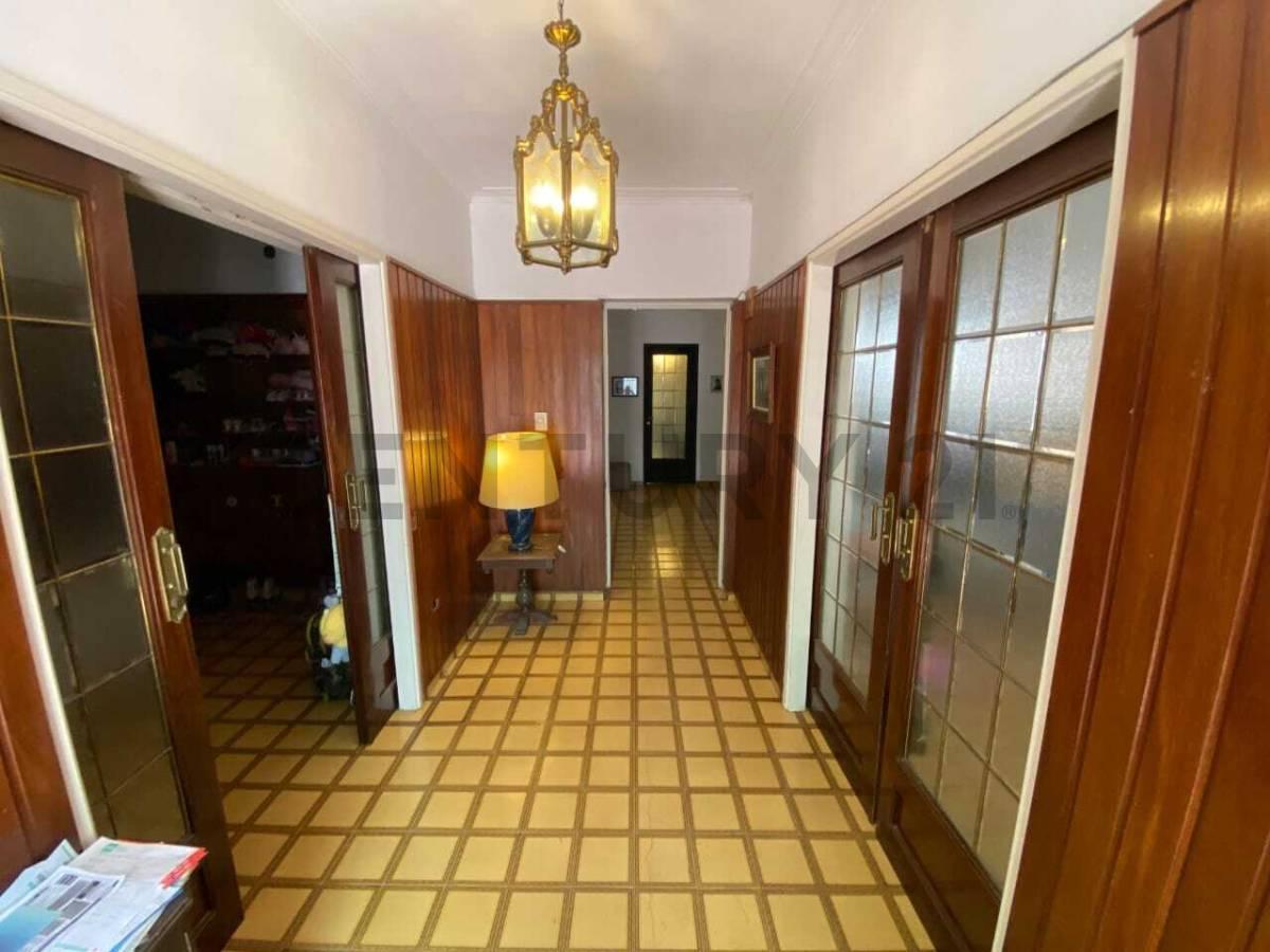 Foto de 70 entre 13 y 14 Casa en venta 4 dormitorios, La Plata.-, imagen 4