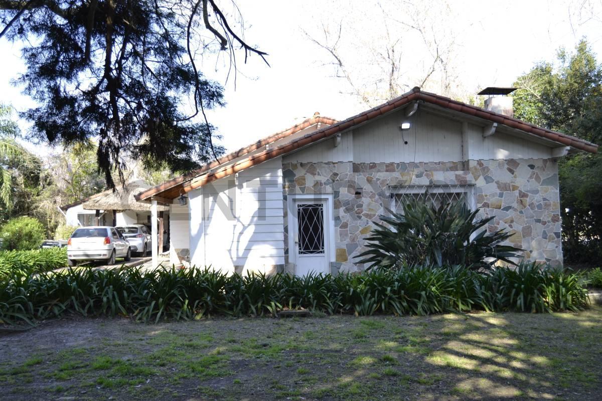 Foto de Venta Casa en esquina | Calle 477 y 26 - City Bell - La Plata, imagen 1