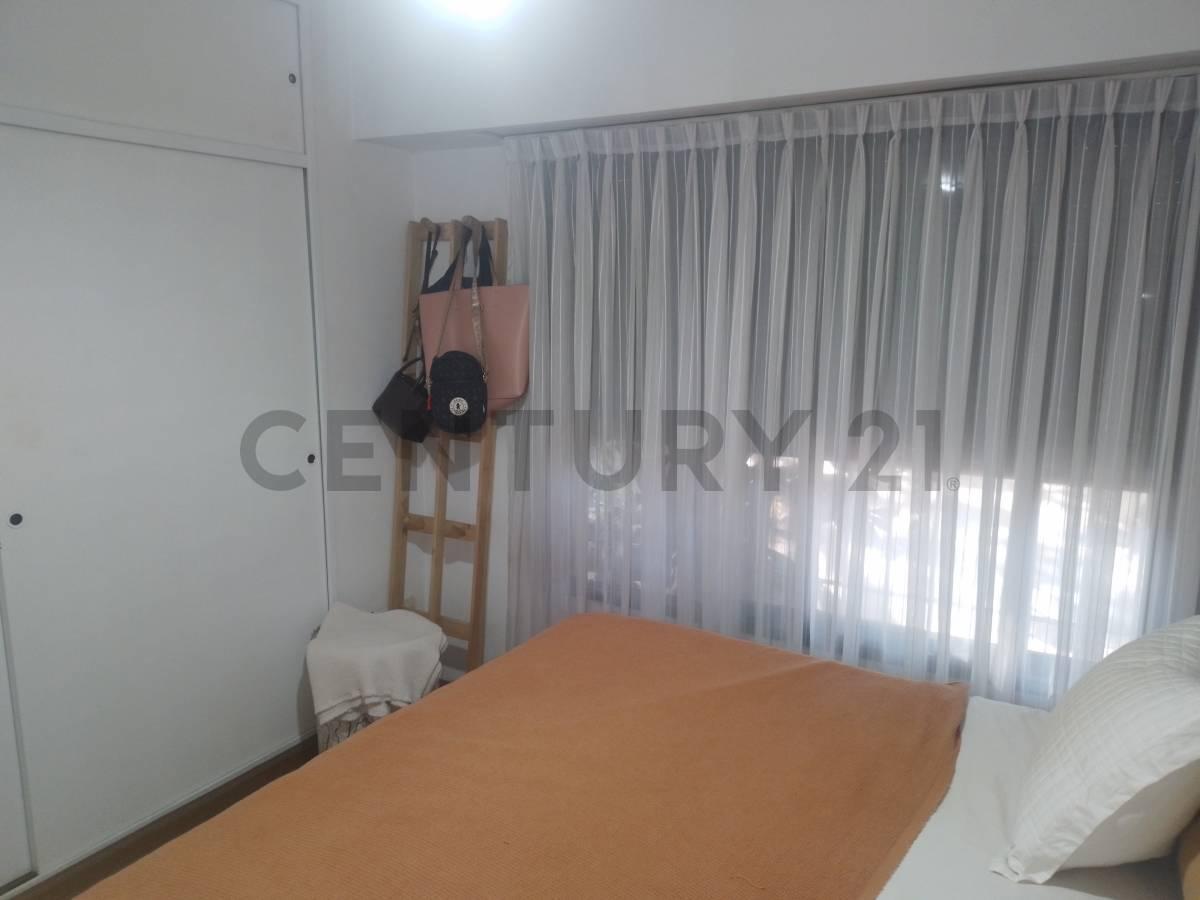Foto de Calle 67 e/ 8 y 9 | Venta de PH 1 dormitorio con jardin, imagen 5
