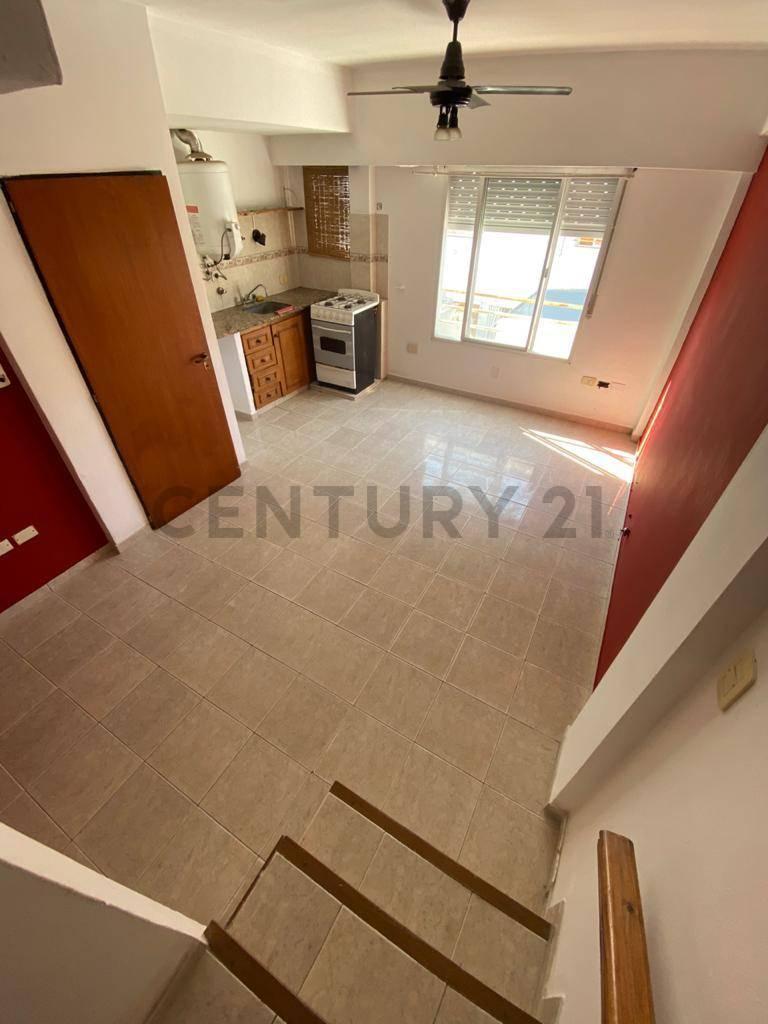 Foto de DEPARTAMENTO EN VENTA EN LA PLATA CON COCHERA, imagen 5