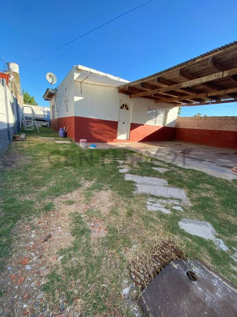 Foto de Venta 2 CASAS 522 e/ 117 y 118 - 10x40, imagen 5