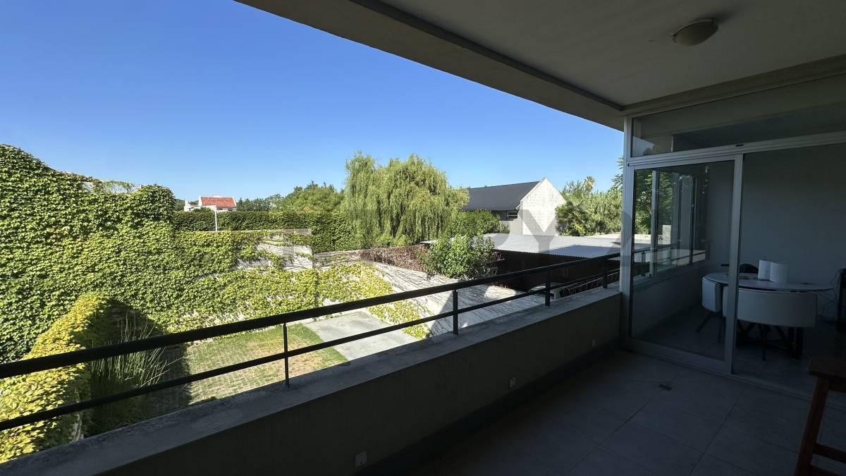 Foto de CALLE 6 E/ 526 Y 527 | VENTA DE DEPARTAMENTO DE DOS DORMITORIOS |, imagen 3