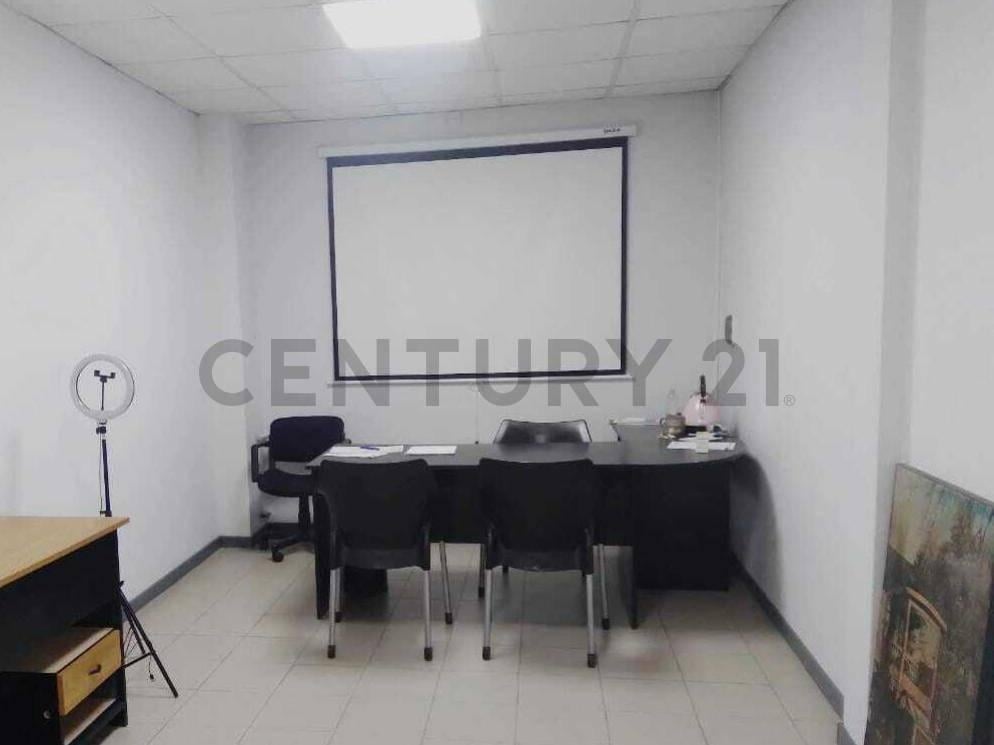 Foto de Av7 entre 521 y 522 n 1033 - Oficina en venta- Tolosa La Pla, imagen 1