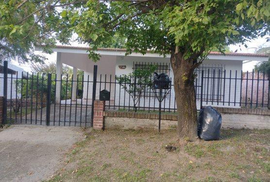 Casa en  VENTA CASA 2 DORMITORIOS EN VILLA CARLOS PAZ 2