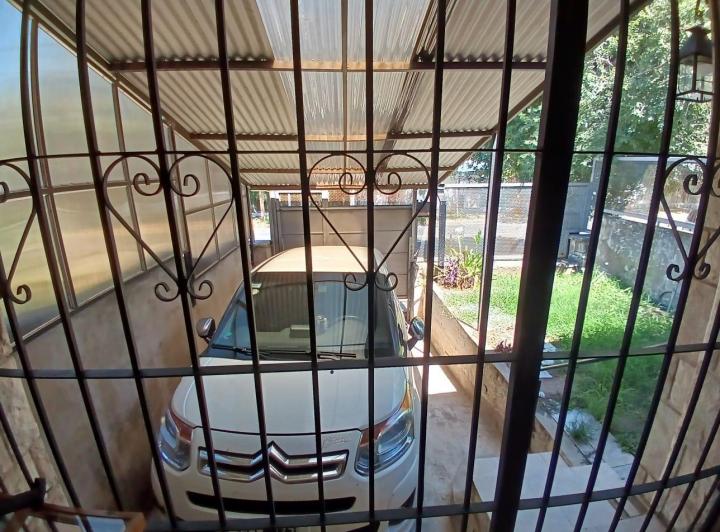 Se vende casa 2 dor en Saldan 3