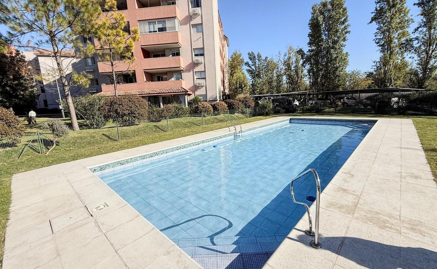 DEPARTAMENTO EN ALQUILER 3 DORMITORIOS CON COCHERA - COMPLEJO PRIVADO BARDAS ZONA SUR