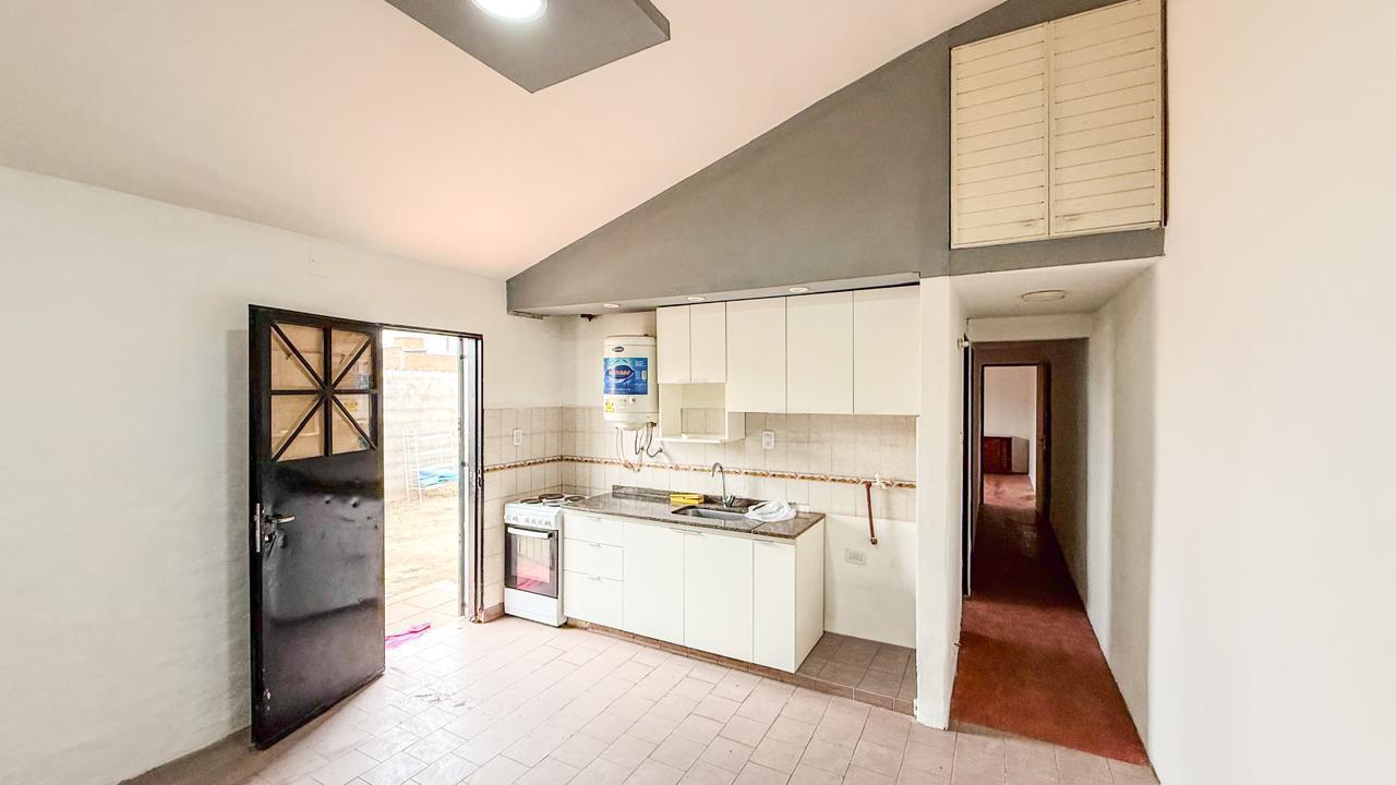 Foto de Casa en alquiler 2 dormitorios + Galpón, imagen 2