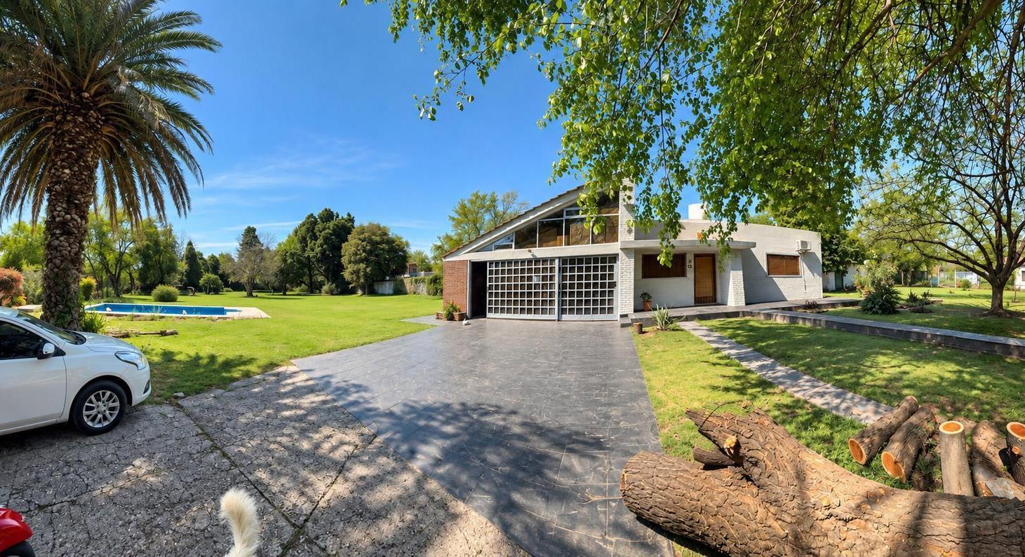 Foto de Casa en venta en Argüello sobre 2.378 m² – Ideal Housing / Desarrollo, imagen 3