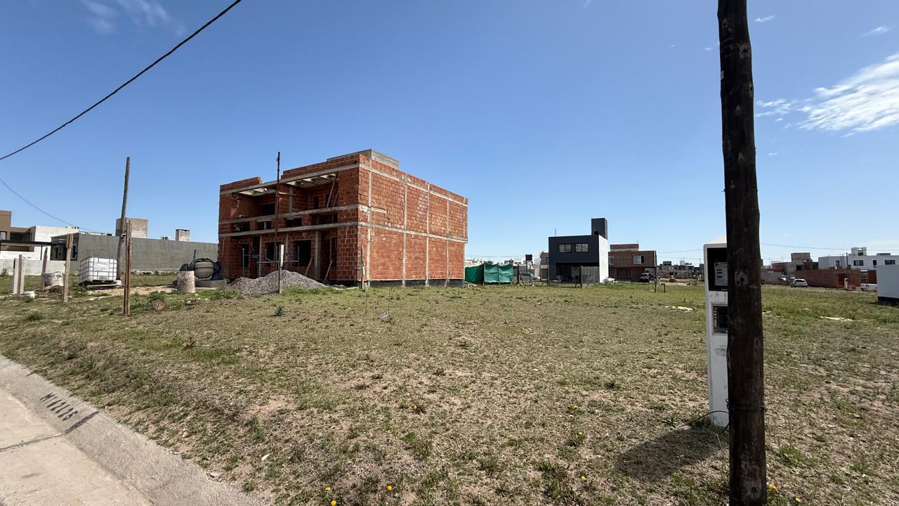 Foto de Terreno en venta apto duplex 360 m2 fondo norte, imagen 2