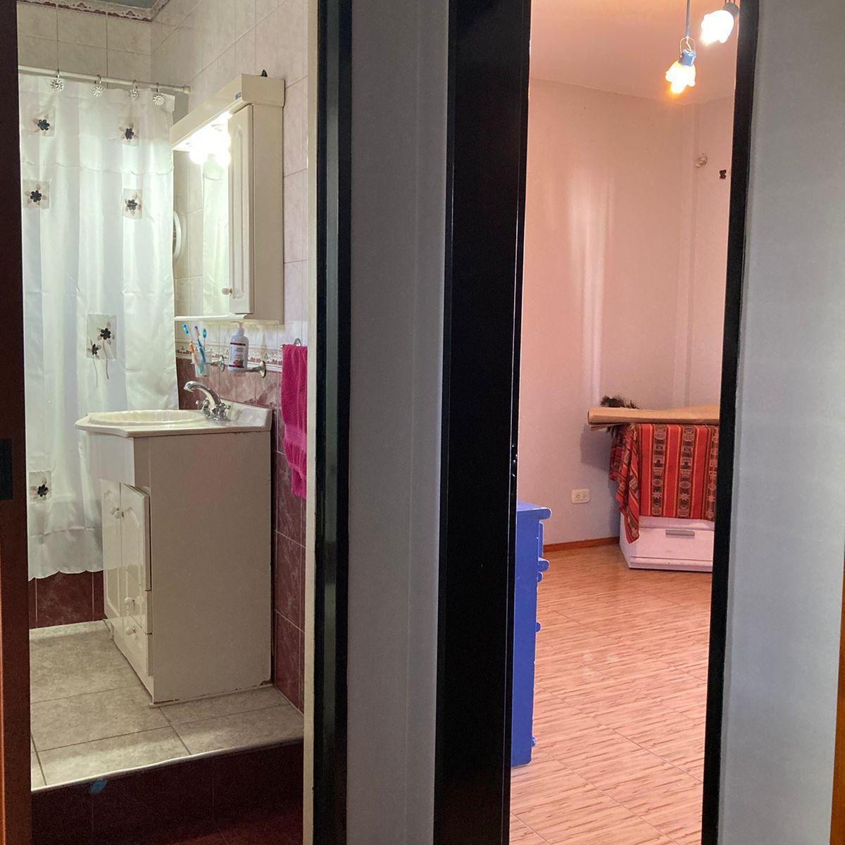 Casa en venta de 4 amb. con parque y quincho