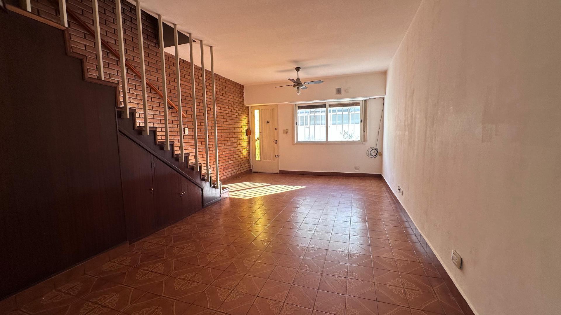 Duplex en venta. 3 amb c/ cochera en Ramos Mejía