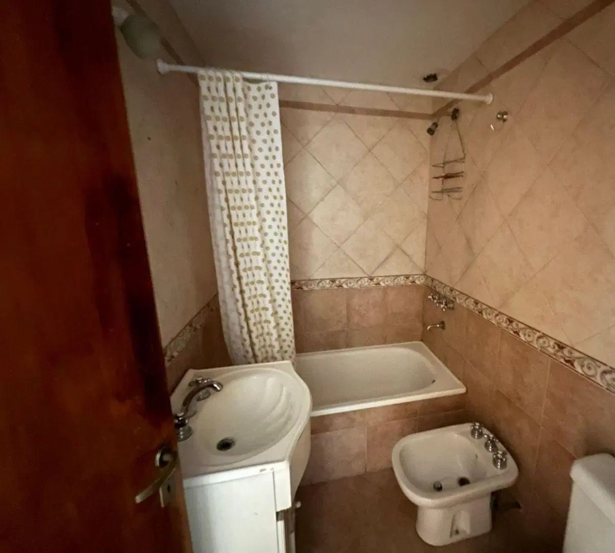 Dúplex de 3 amb en venta c/ cochera en Ramos Mejía 4