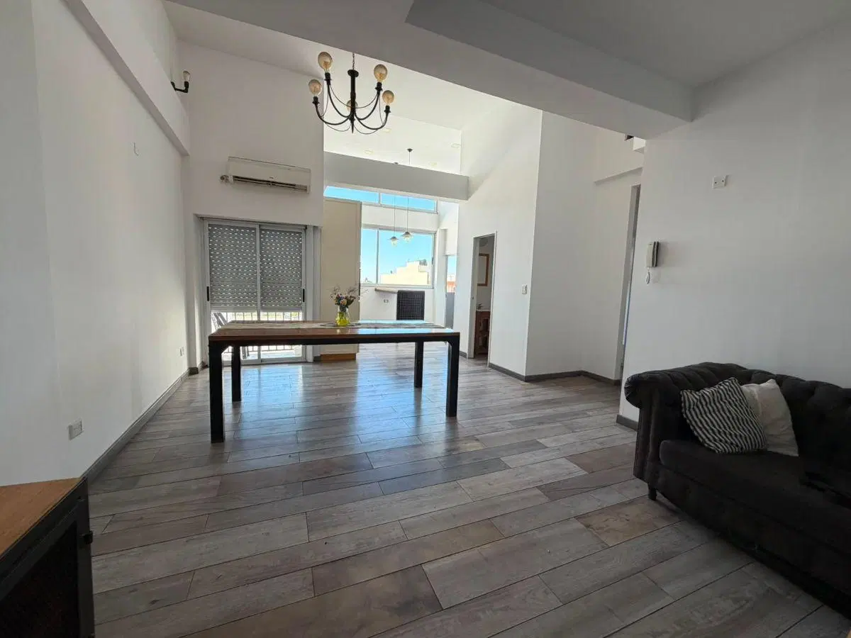 DEPTO SEMIPISO 4 AMB | + COCHERA, TERRAZA DE 80 M² Y PILETA PRIVADA 4
