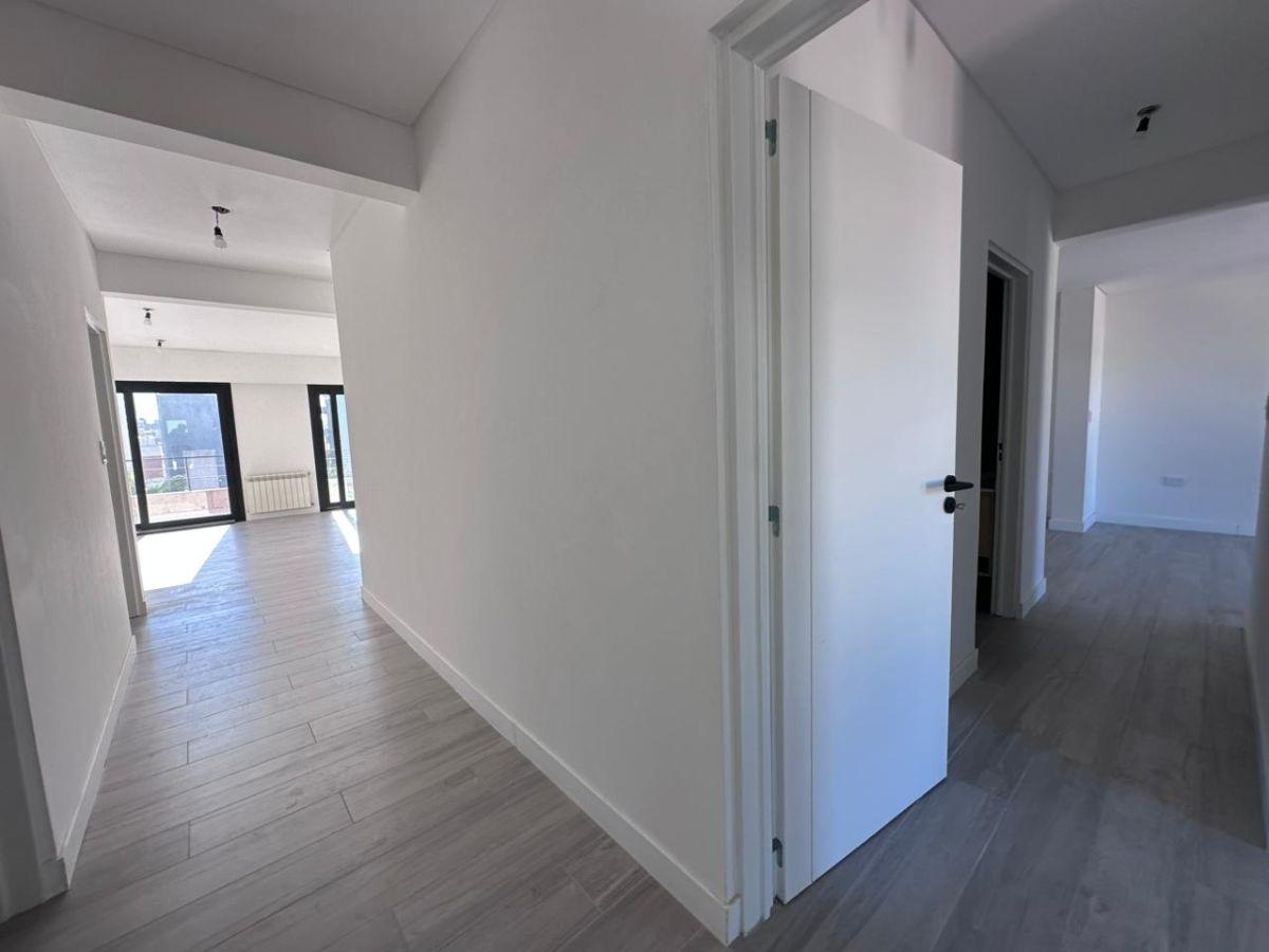 Foto de ALQUILER | Penthouse 4 Amb 185m² A Estrenar con SUM Privado -, imagen 3