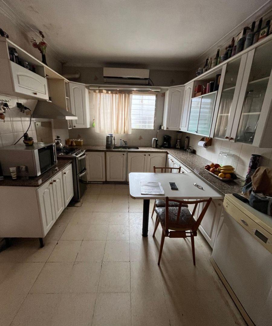 Foto de Oportunidad! Casa en venta cerca del bosque!! Gran potencial!! 4, imagen 1