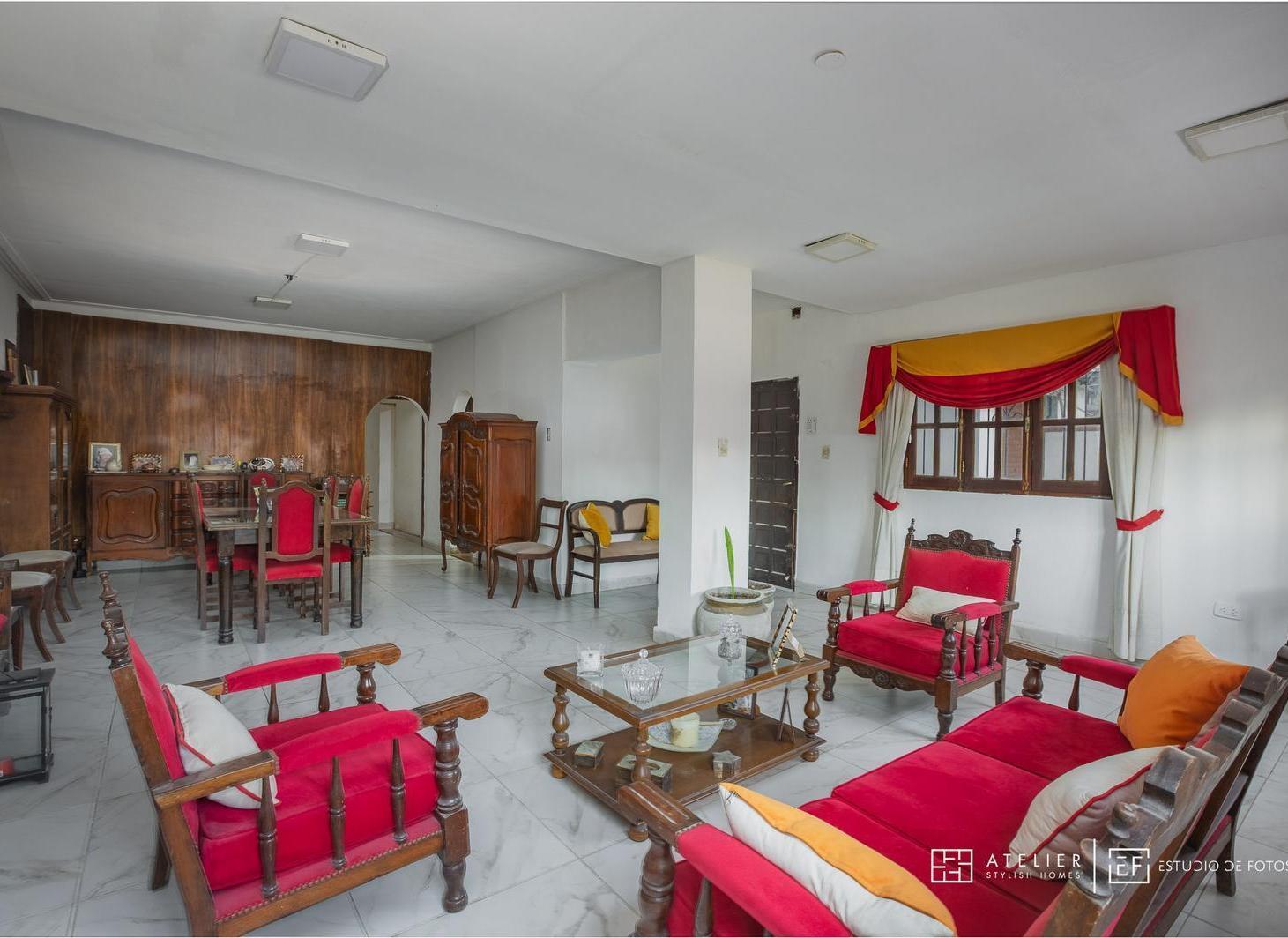 Foto de Casa 3 dormitorios con pileta y cochera, imagen 1