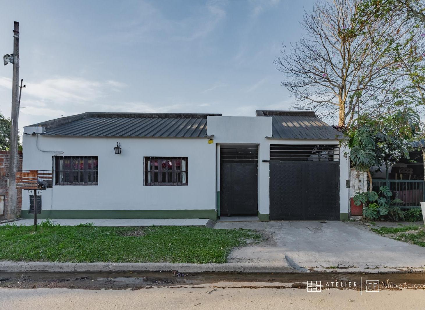 Foto de Casa 3 dormitorios con pileta y cochera, imagen 4