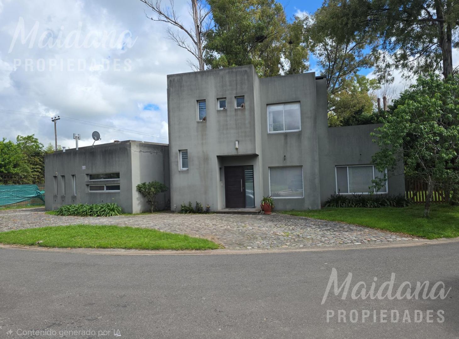 Foto de Casa apta credito en venta! Loma Verde, imagen 2