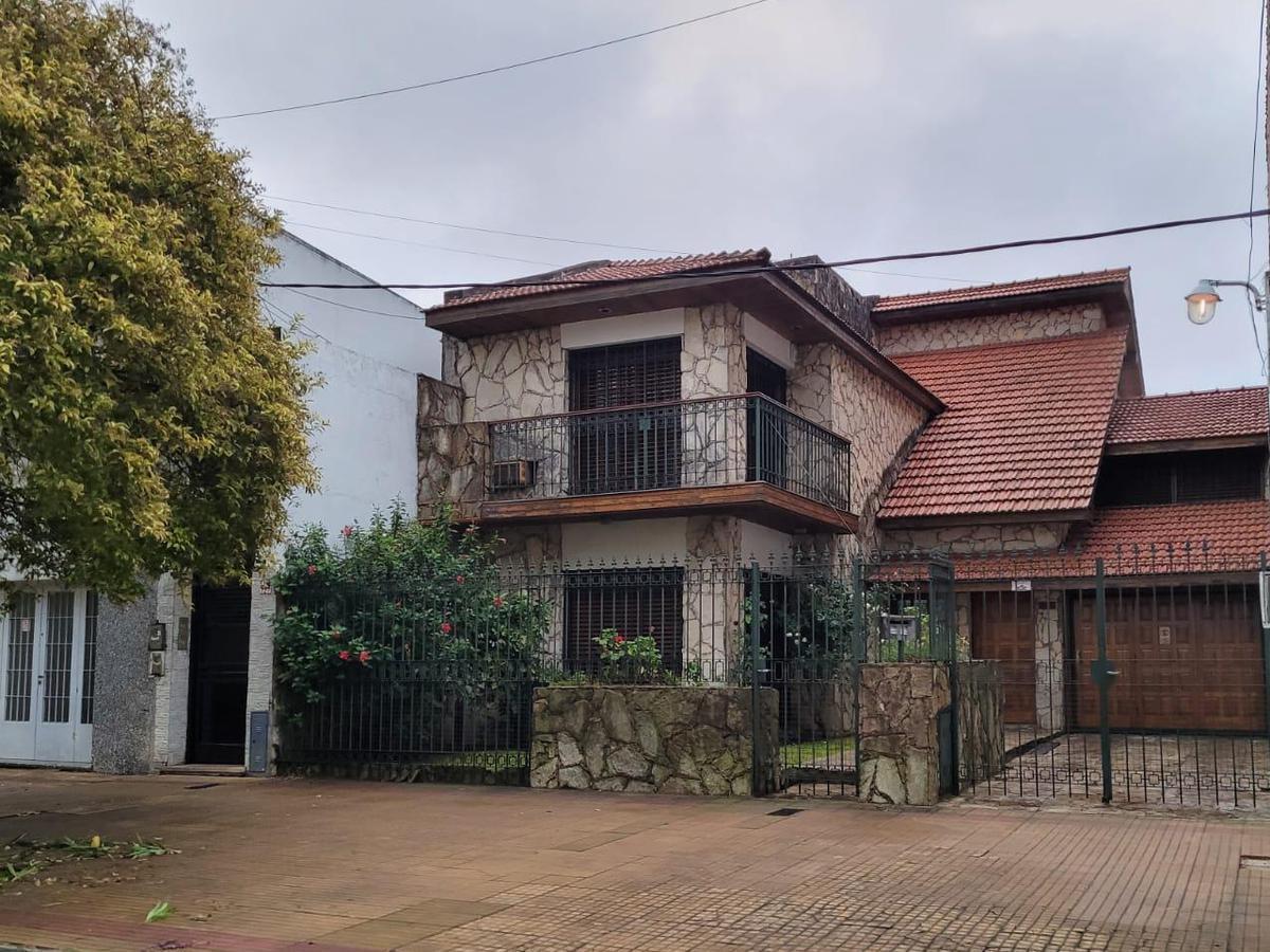 Casa en 40/9 y 10 3