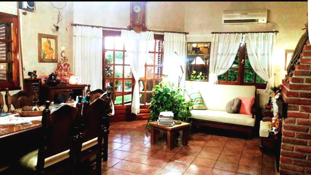 Foto de Casa 2 Plantas Local - Gonnet 16 y 503, imagen 2