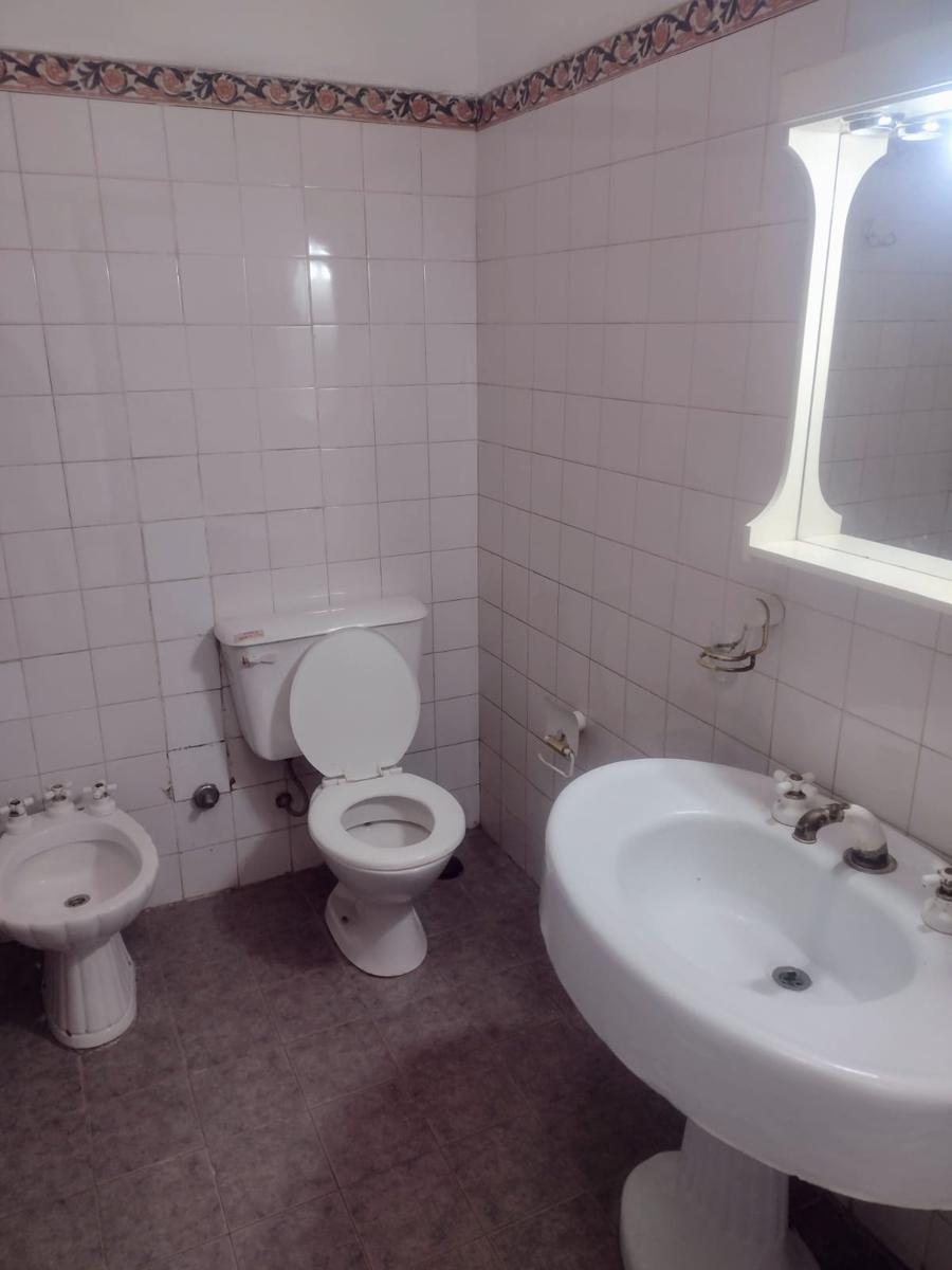 Oportunidad / Casa en Venta Calle 5 E/ 41 y Diag 74 2