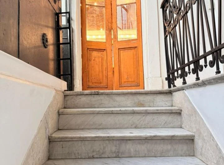 Venta de departamento/local en calle 7 esquina 55 5