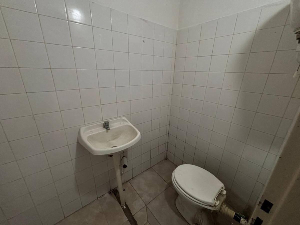 Foto de Local en alquiler de 32 m² en La Plata, imagen 3