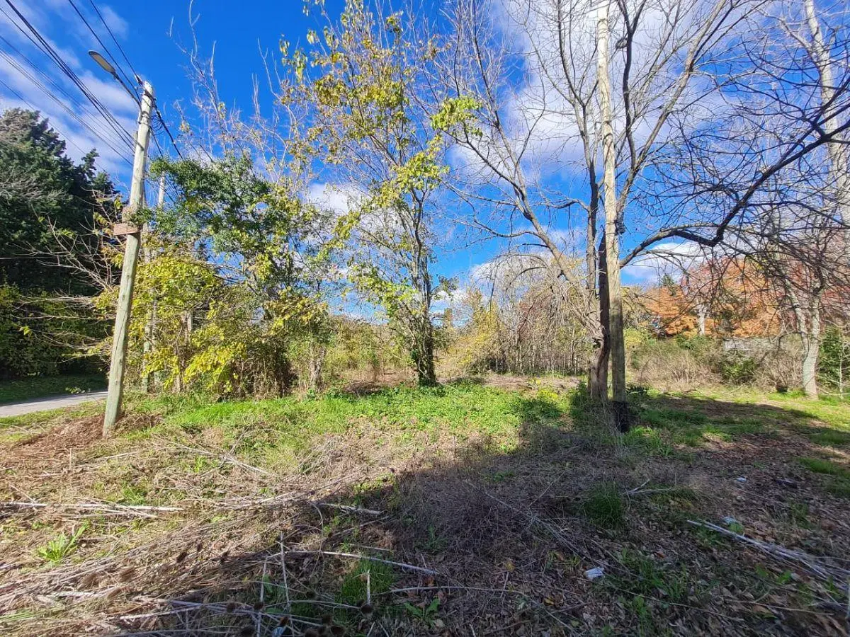 Terreno en esquina en venta con escritura. 3