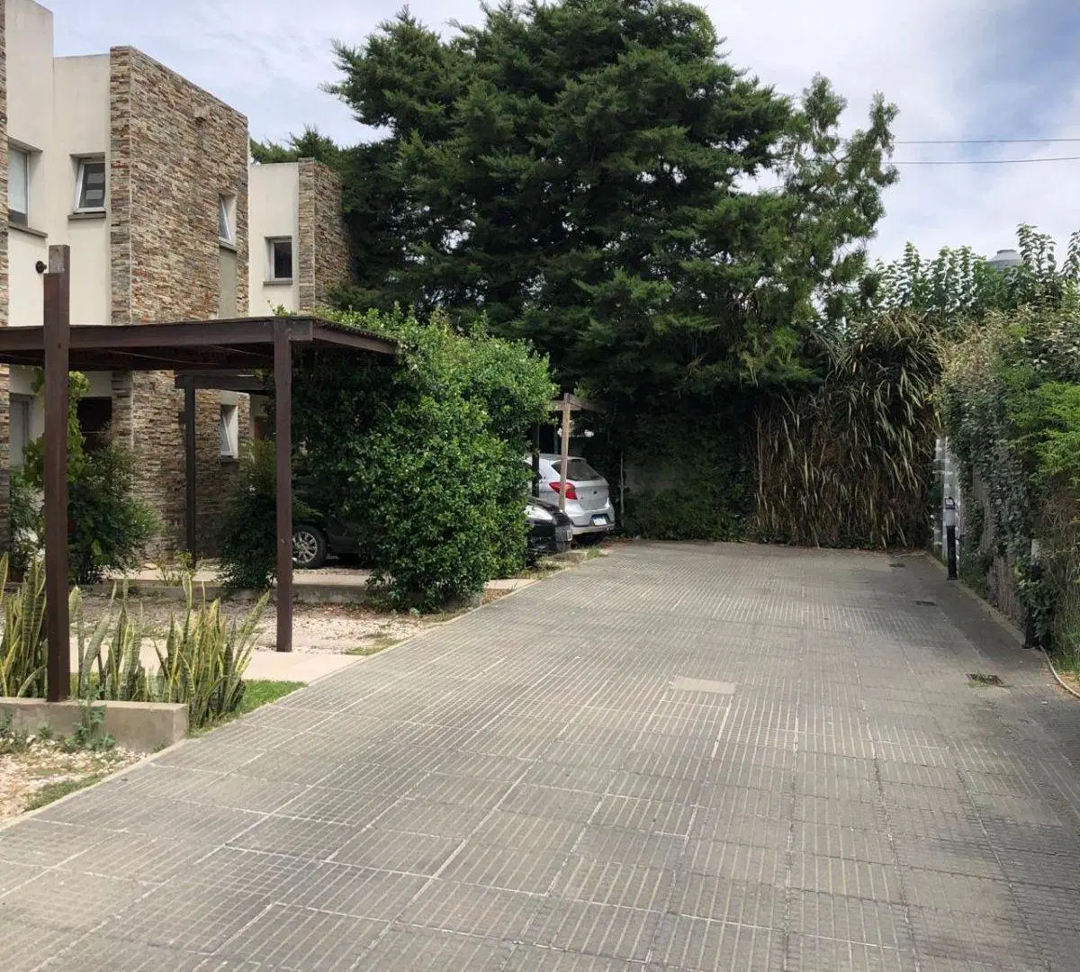 Duplex en alquiler en Gonnet 2