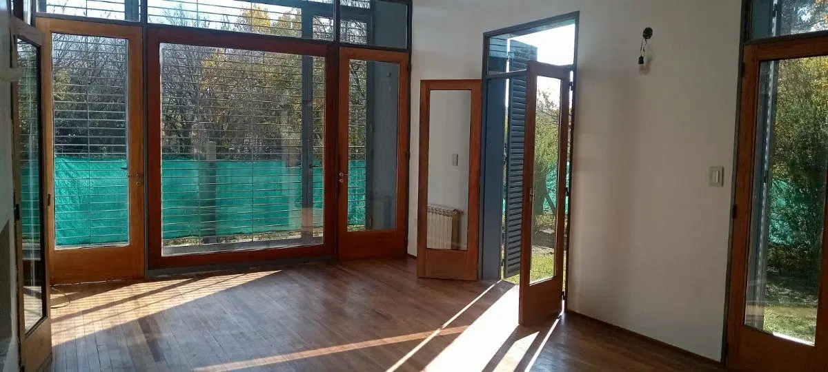 Casa en alquiler- Villa Elisa 3