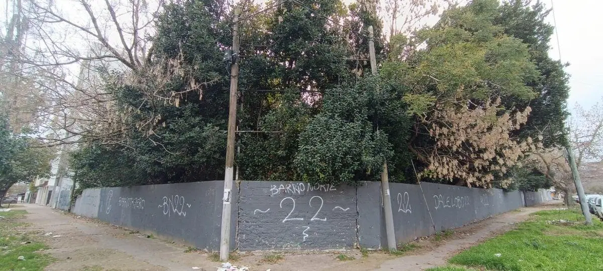 Lote en 6 y 33 2