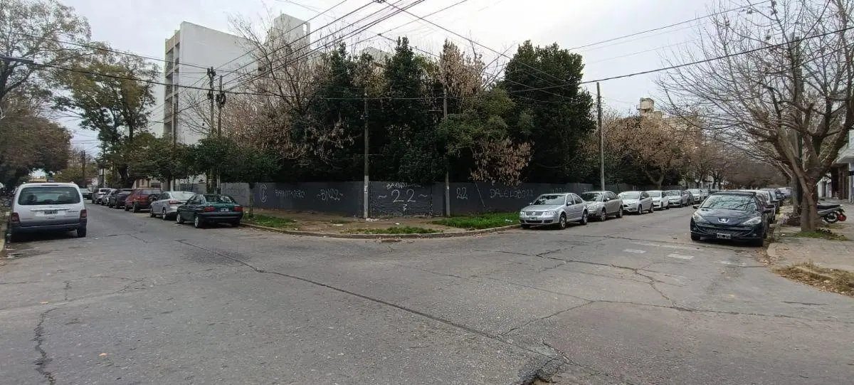 Lote en 6 y 33 5