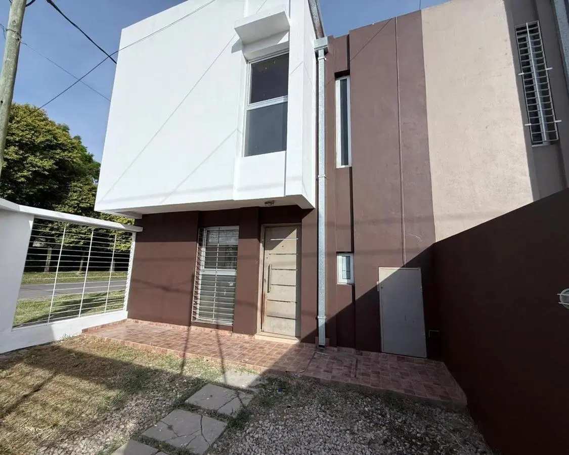 Dúplex en 46 y 150, La Plata Los Hornos 3