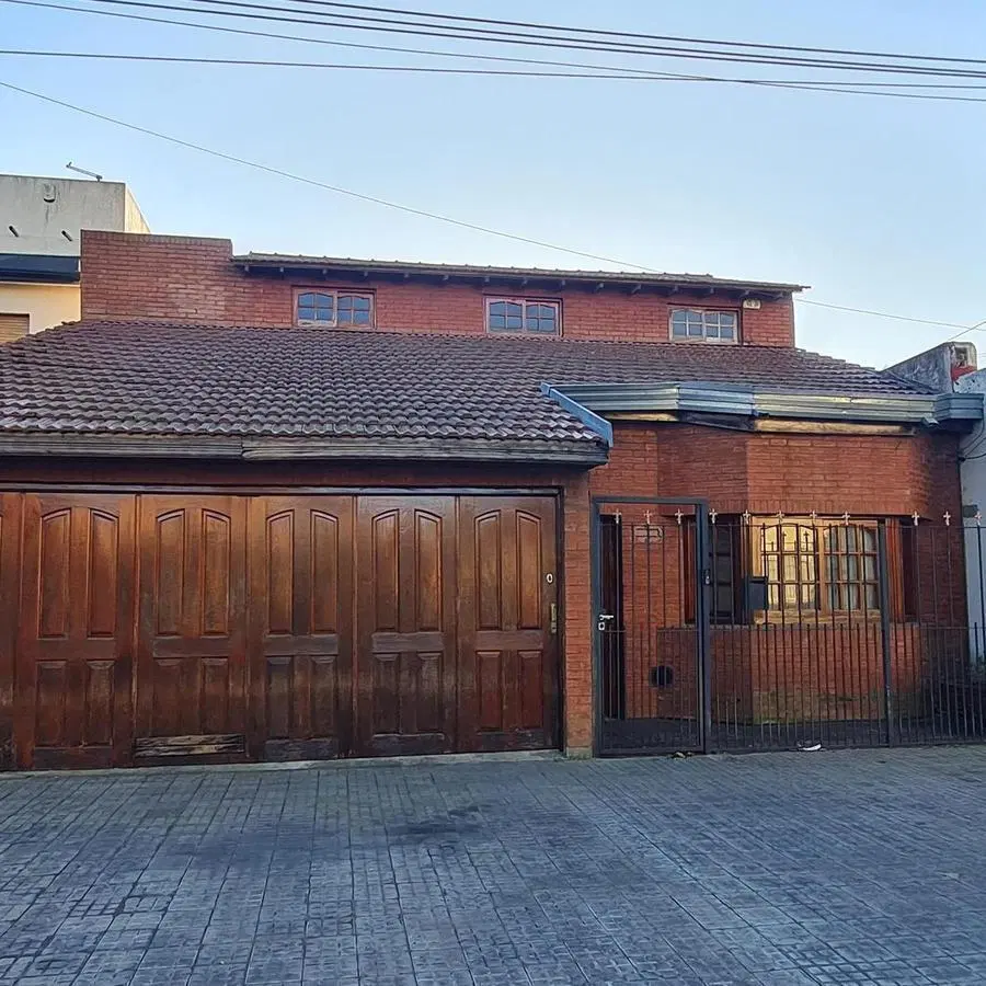 Casa en venta en calle 24 entre 73 y 74   parque  4 dormitorios   La Plata 5