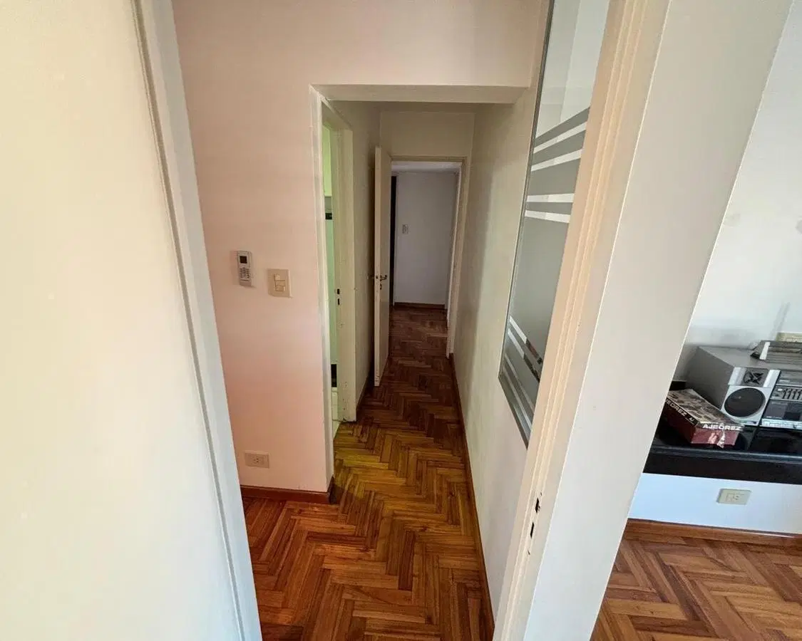 Departamento en venta de 77 m² con 3 dormitorios en venta en La Plata 2