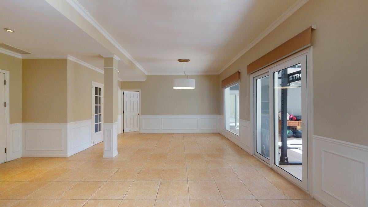 Foto de Casa en venta en Abril Club De Campo, con pileta, 4 dormitorios y, imagen 2
