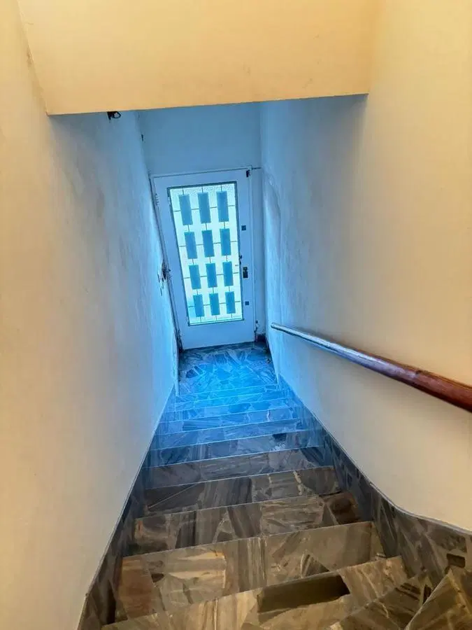 Casa   Galpon   Local  en casco urbano - La Plata 70 Entre 24 y 25 5