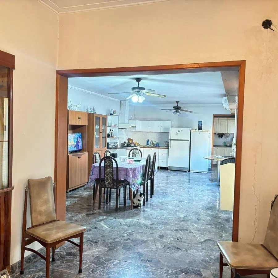 Casa   Galpon   Local  en casco urbano - La Plata 70 Entre 24 y 25 2