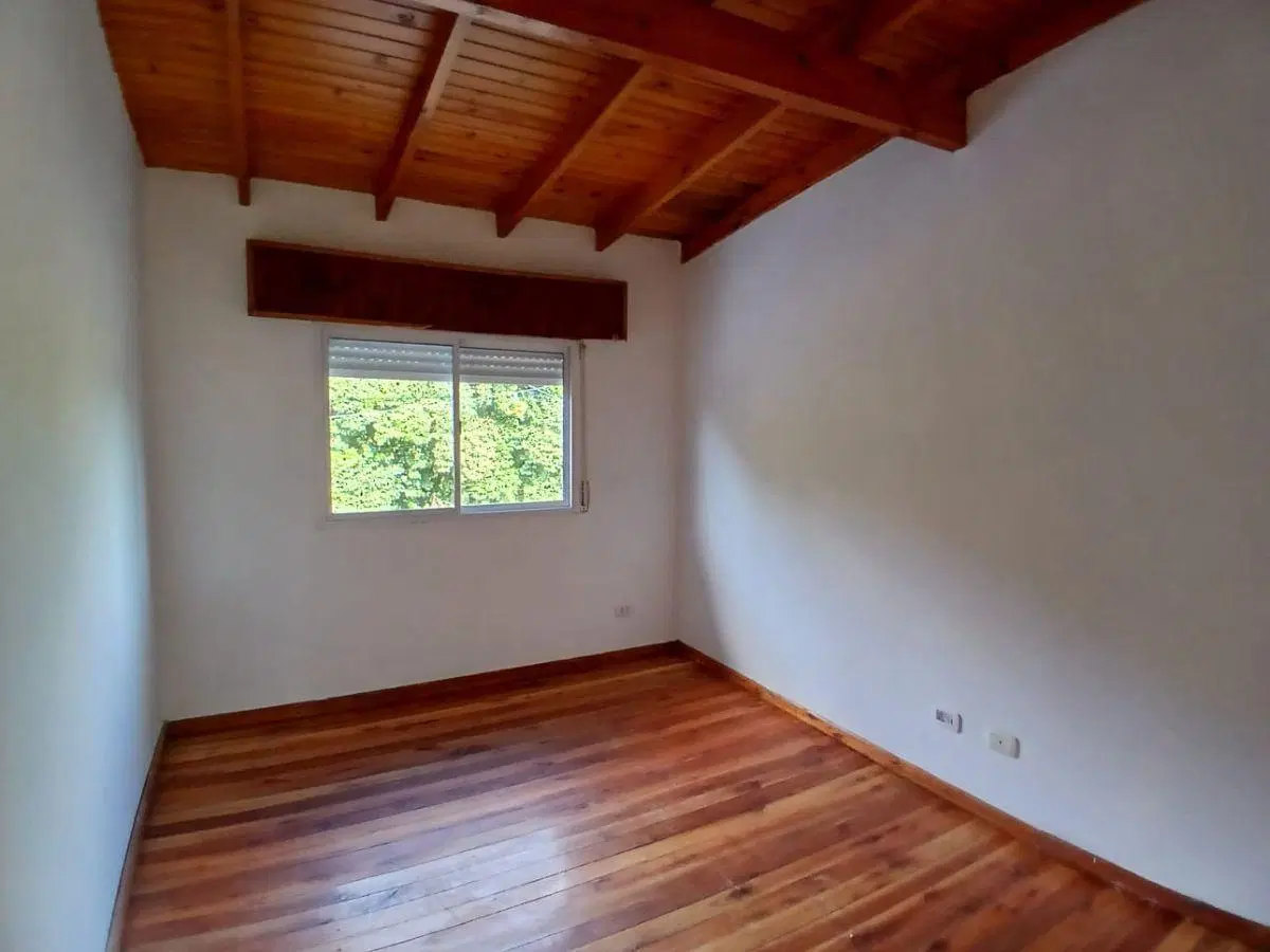 Casa con 144 m² en alquiler con 2 dormitorios en José Hernández 8