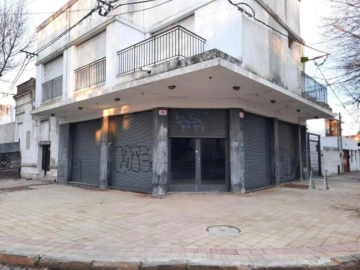 Local comercial en Alquiler en Barrio Hipodromo 4