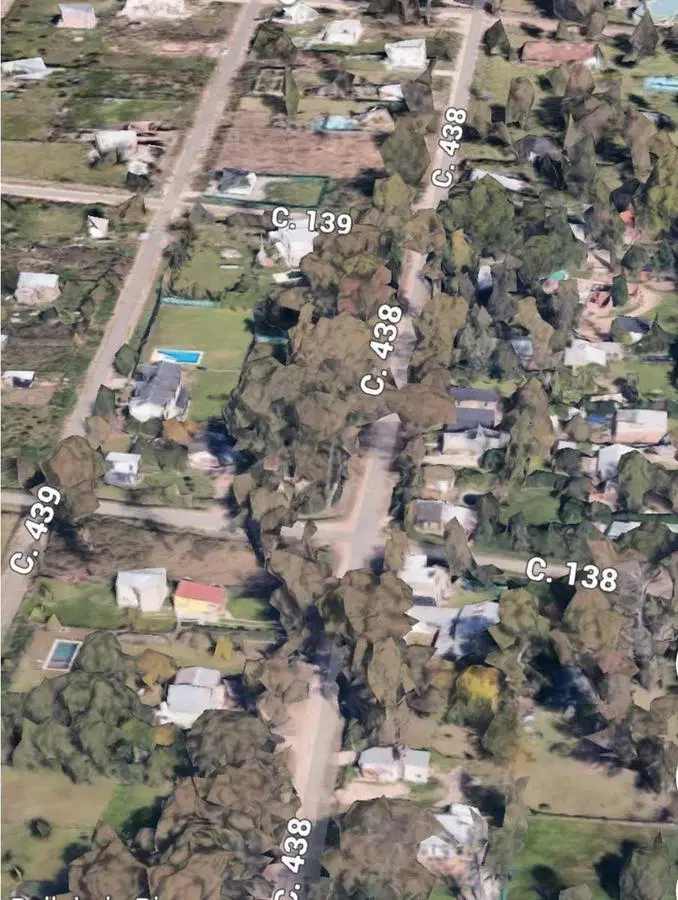 Terreno escriturado en venta en calle 438 entre 138 y 139 3