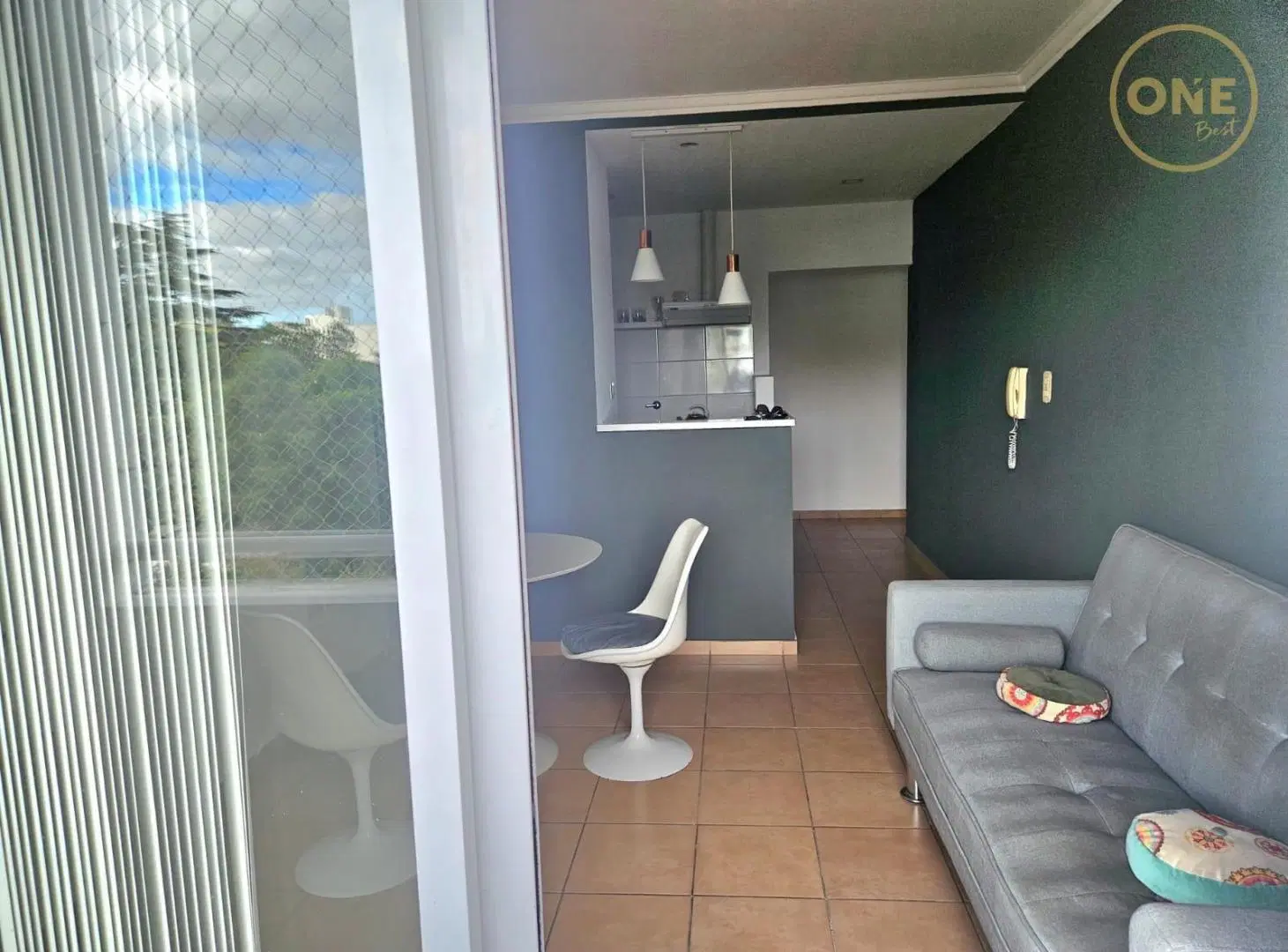 Departamento en alquiler en el Barrio de  Tolosa 4