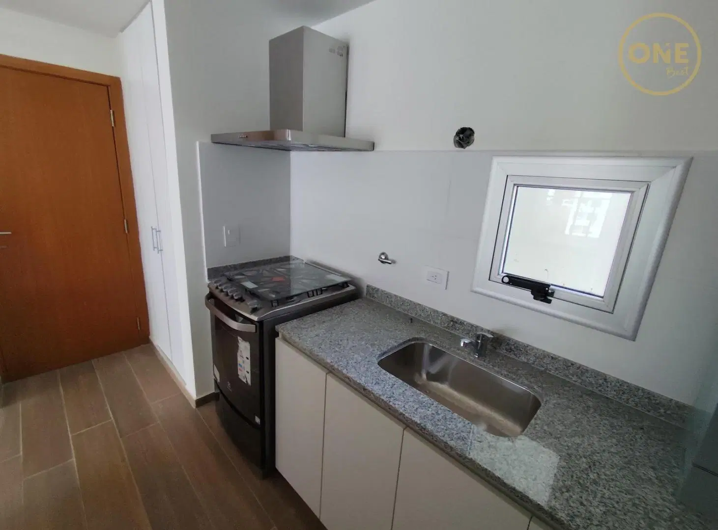 Departamento con cochera en venta en La Plata 2