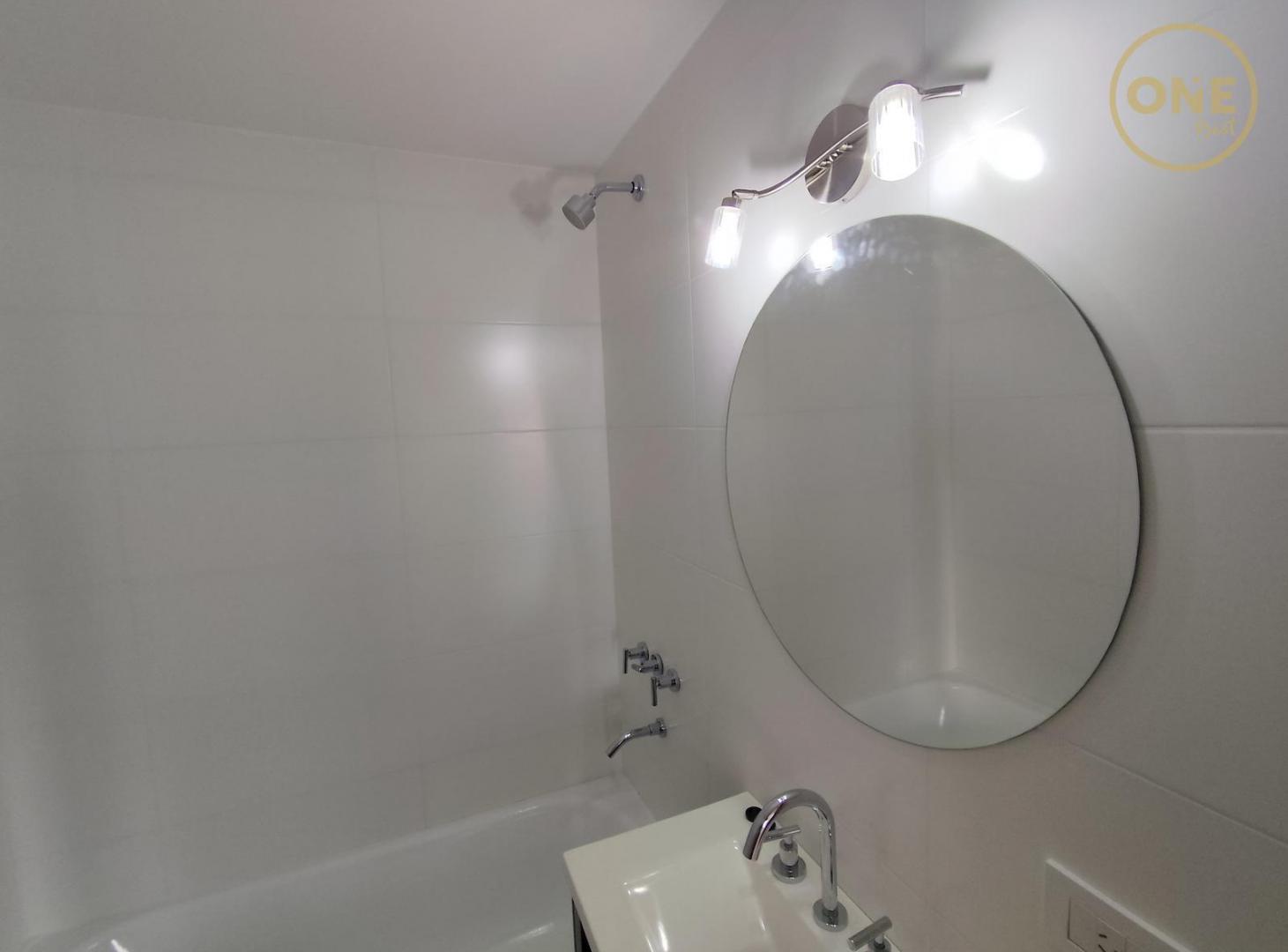 Foto de Departamento con cochera en venta en La Plata, imagen 3