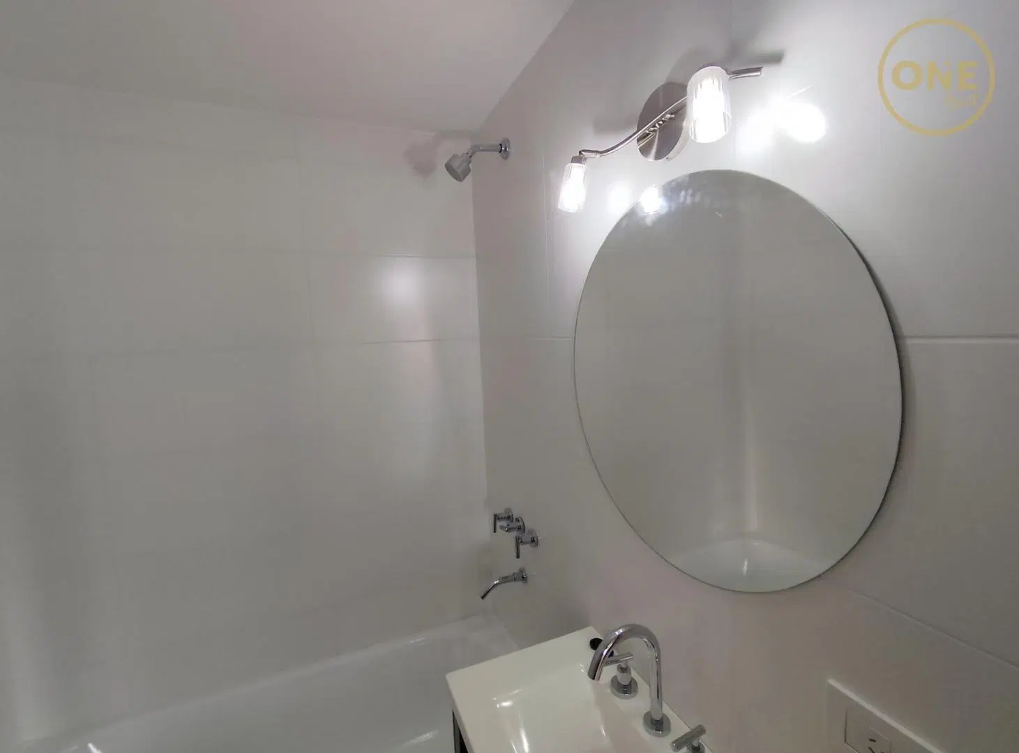 Departamento con cochera en venta en La Plata 3
